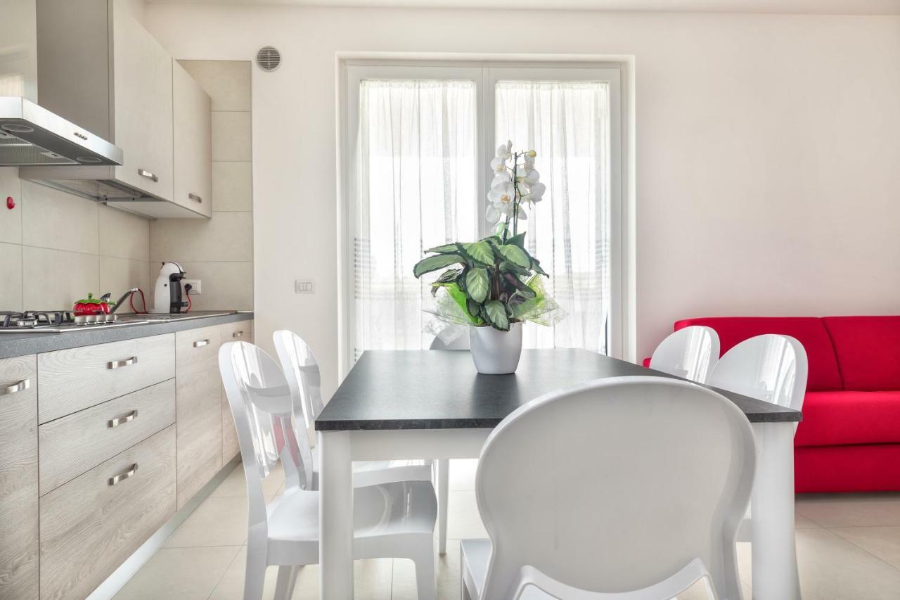 Apartments Giuliana บาร์โดลิโน ภายนอก รูปภาพ