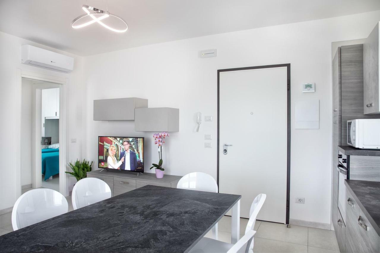 Apartments Giuliana บาร์โดลิโน ภายนอก รูปภาพ
