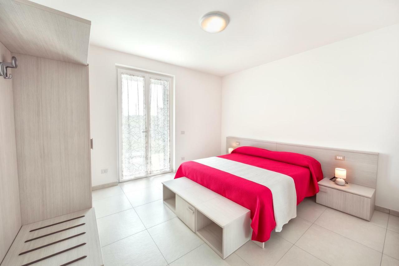 Apartments Giuliana บาร์โดลิโน ภายนอก รูปภาพ