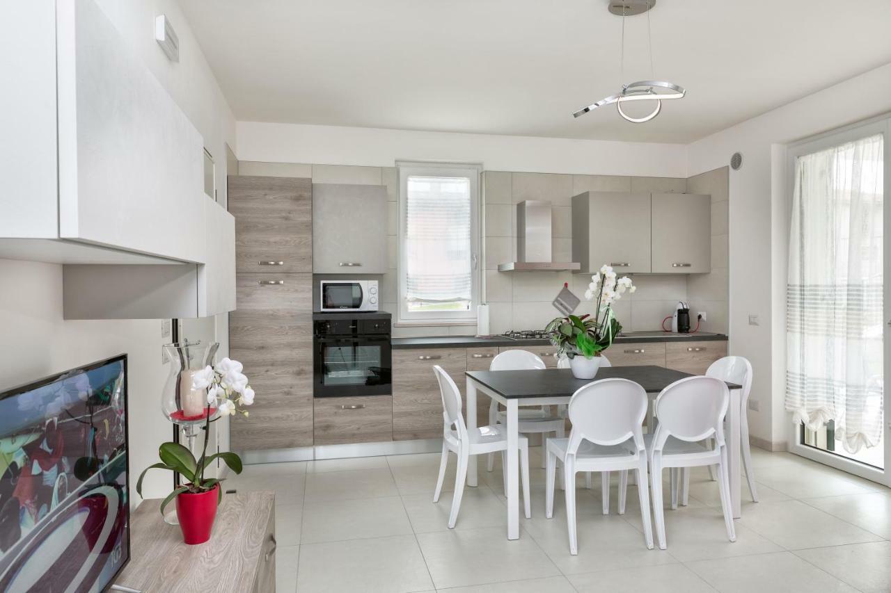 Apartments Giuliana บาร์โดลิโน ภายนอก รูปภาพ